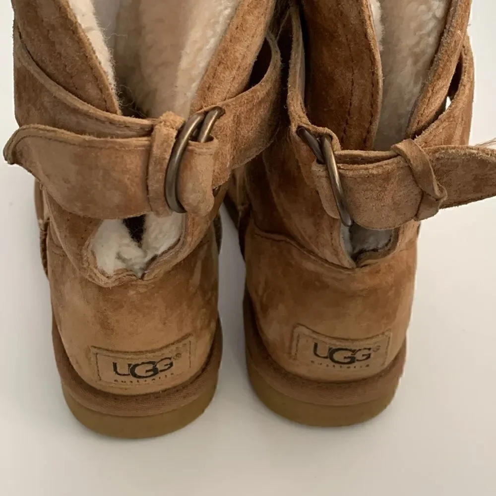 UGG Remora chestnut suede leather ankle boots shearling wool lined size 6